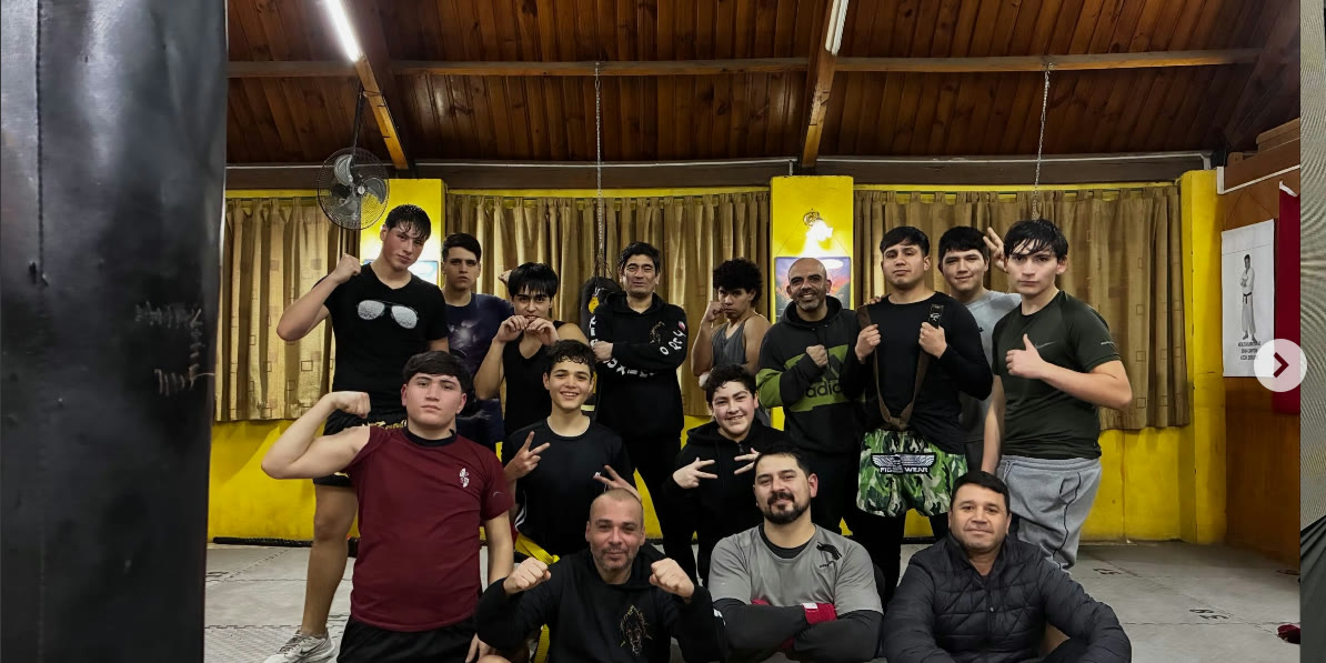 Alumnos y profesores del dojo Ozaru